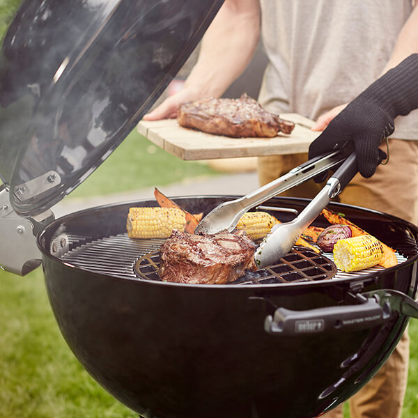 Методы приготовления на угольном гриле Вебер